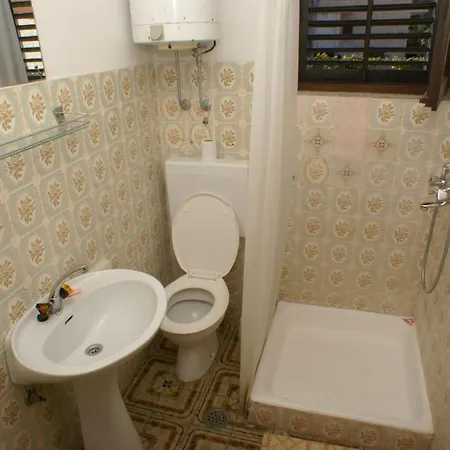 Guest house With A Parking Space Supetar, Brac - 2868